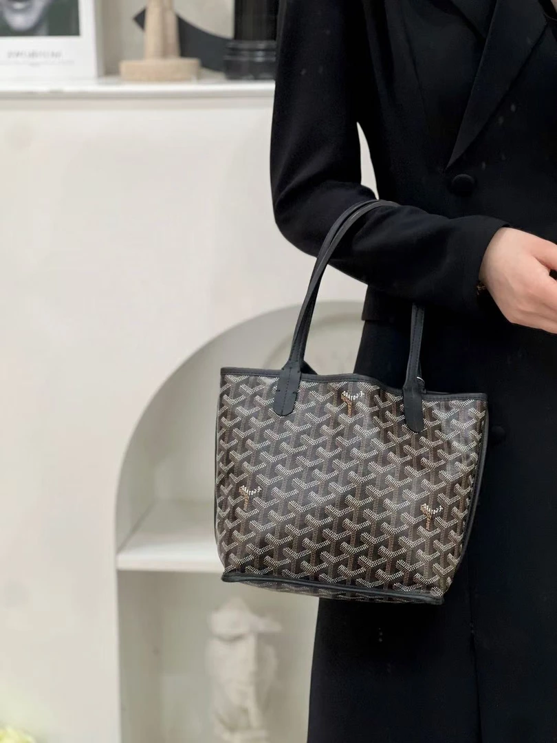 99新 Gaoy/戈雅 戈雅tote mini黑色手拎单肩包/优品