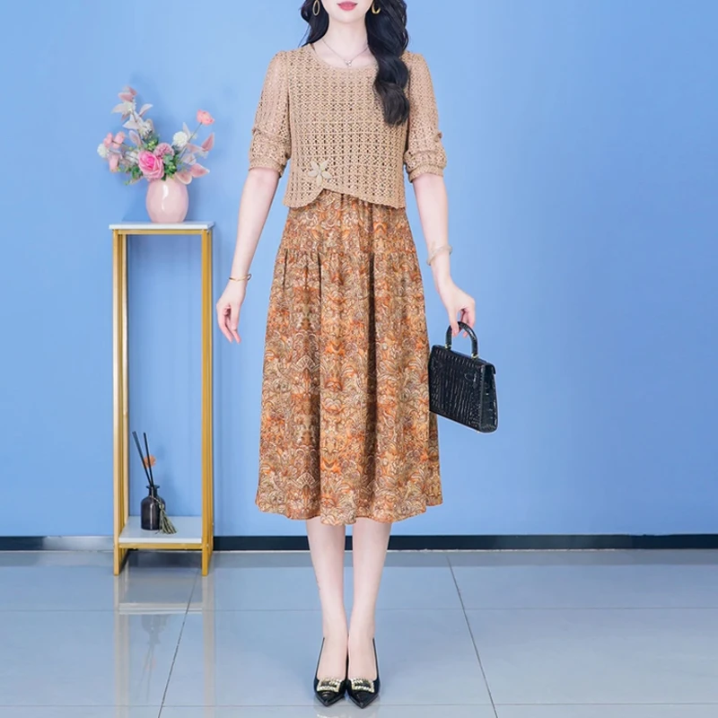 巨好看的秋装一整套女2025新款纯色长袖上衣高腰碎花半身裙两件套