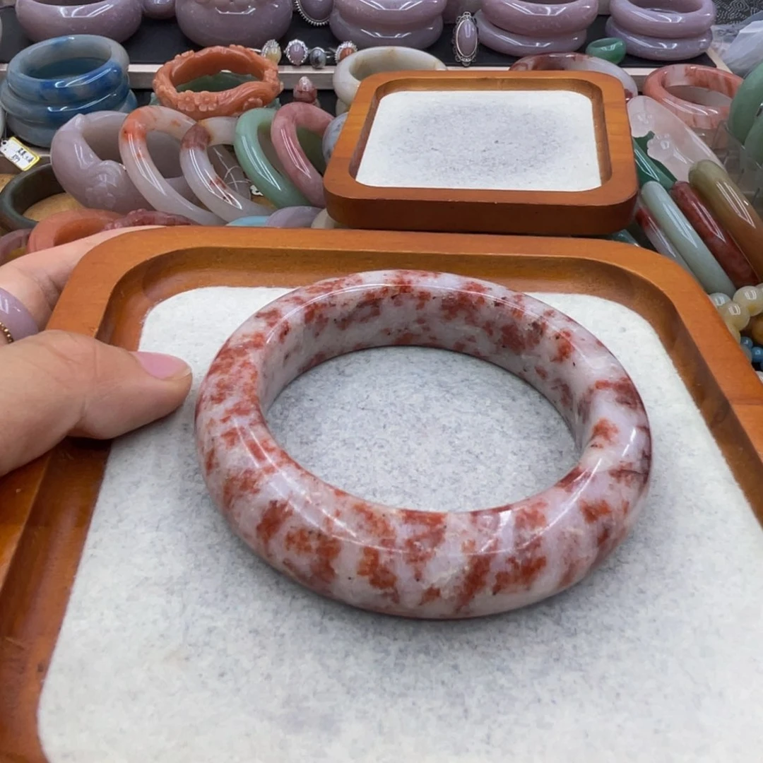 杨****石英质玉圈口58未镶嵌