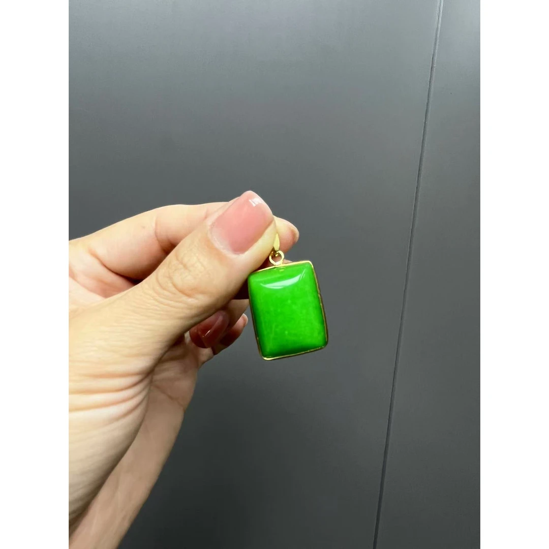 翡翠14k厚款无事牌方糖吊坠