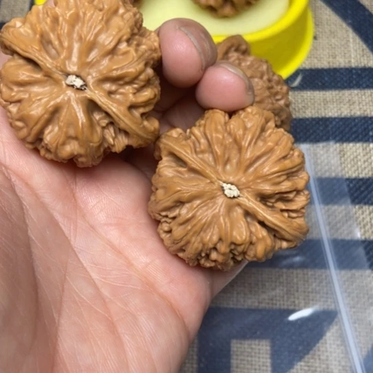 吊坠文玩核桃粗筋