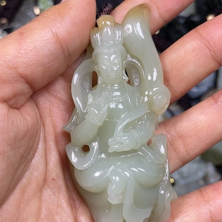 和田玉未镶嵌挂件