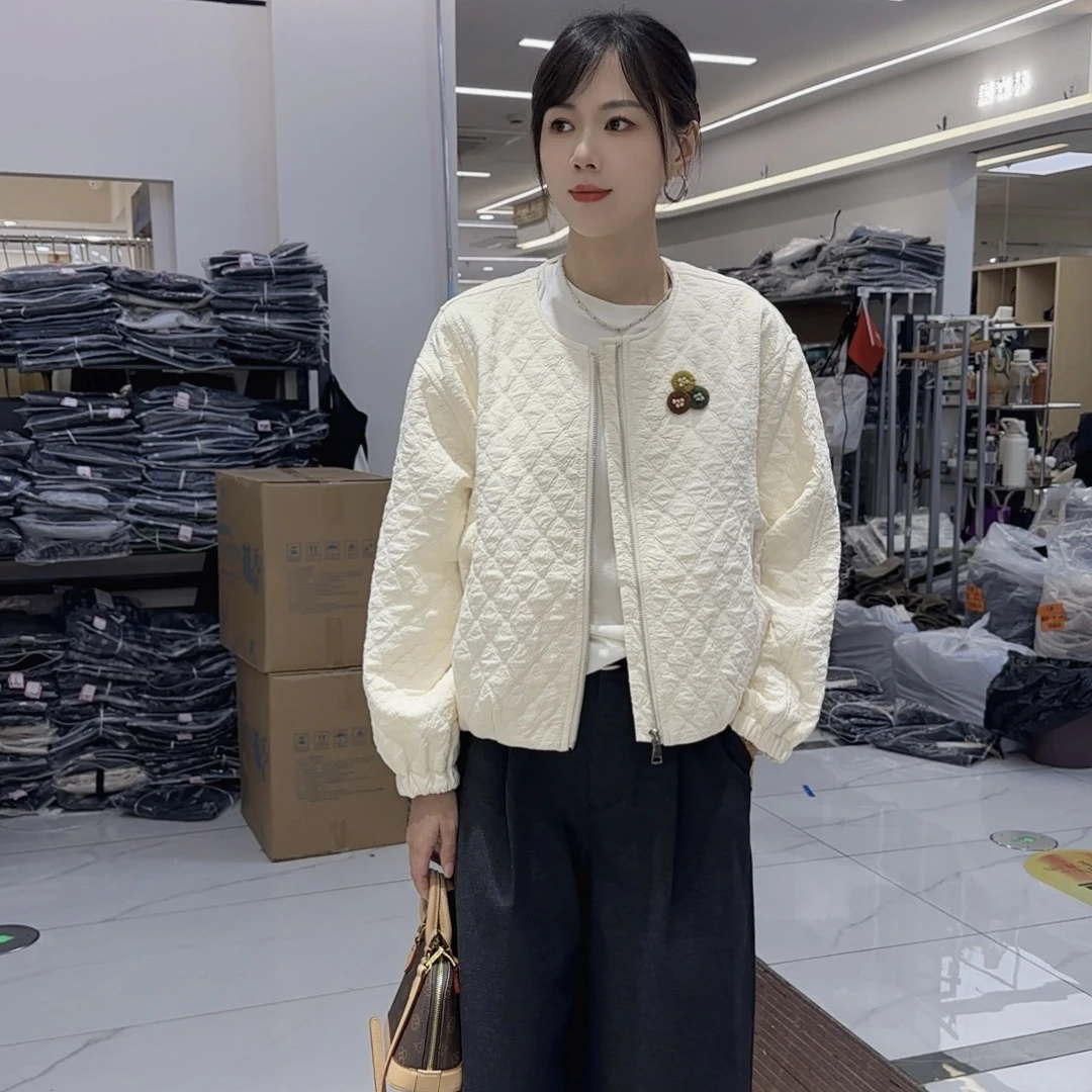 秋冬款宽松女圆领上衣休闲风常规款短外套设计感拉链开衫夹棉外套