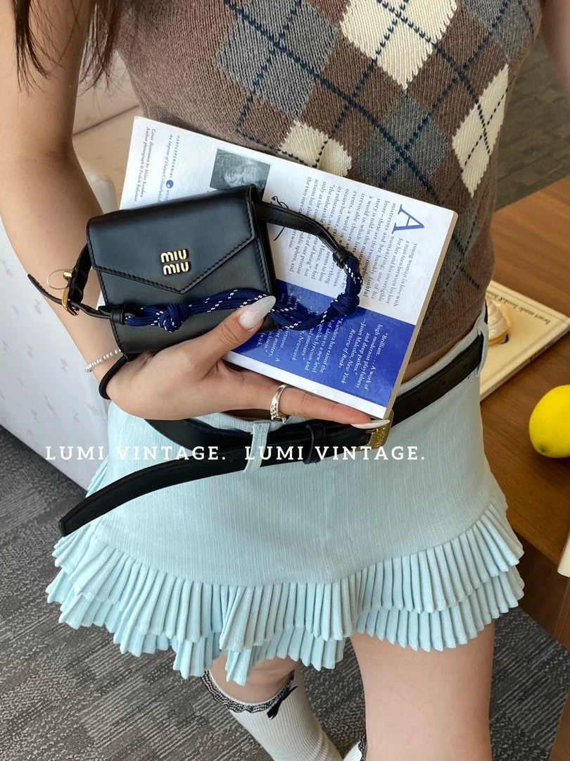95新 MIU MIU/缪缪 黑色羊皮mini手提包 38041861