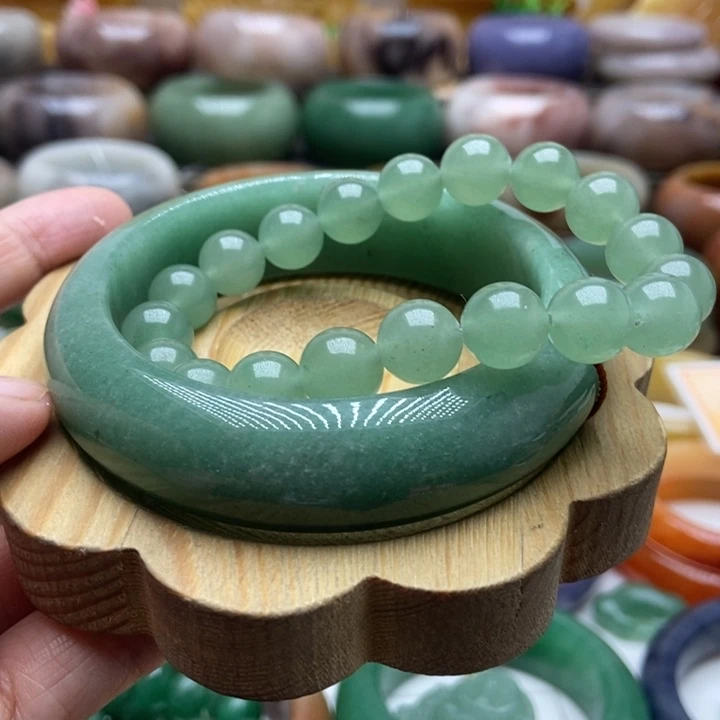 未镶嵌手镯石英质玉