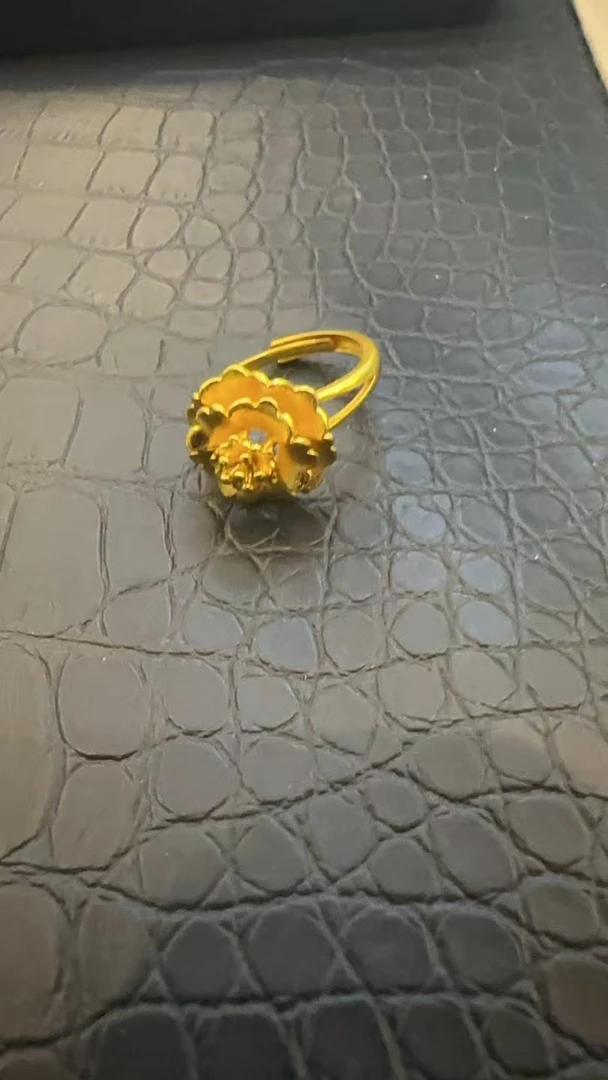 戒指 D175【珍藏级别】时尚百搭雕刻小花戒指