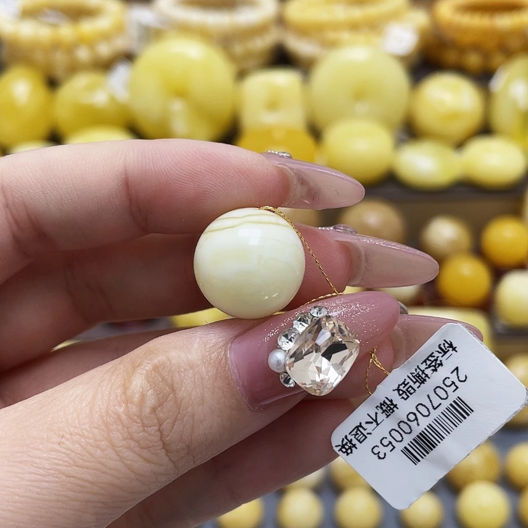 裸石琥珀未镶嵌15.5mm浓白蜡妖花圆珠瑕疵