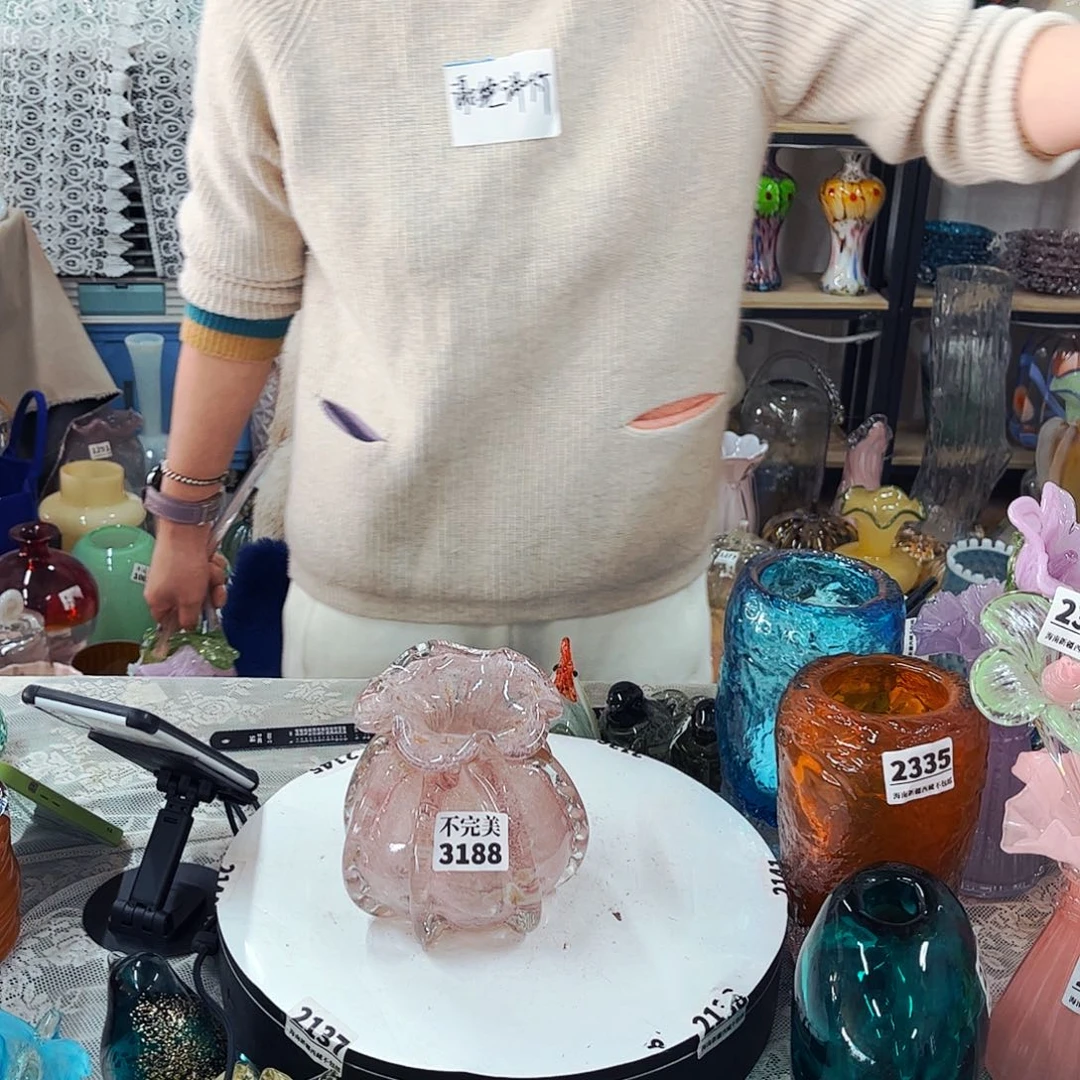 3188 家悦琉璃工艺品不完美