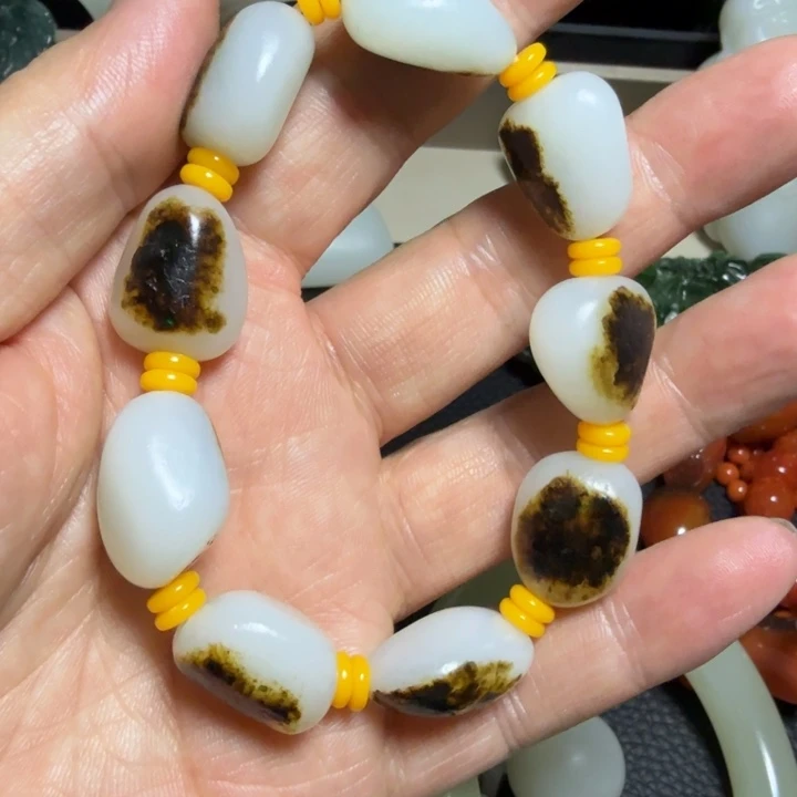 和田玉手串未镶嵌