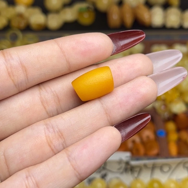 蜜蜡未镶嵌珠宝奇石鸡油黄满蜡橘皮马蹄珠