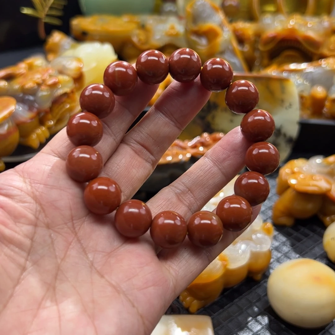 石英质玉未镶嵌颈饰