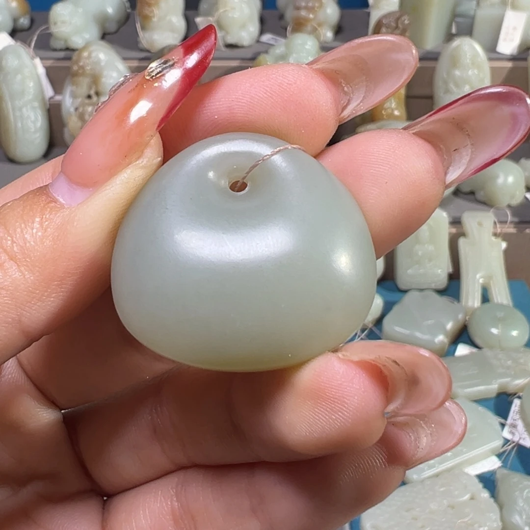 和田玉（糖玉）未镶嵌颈饰