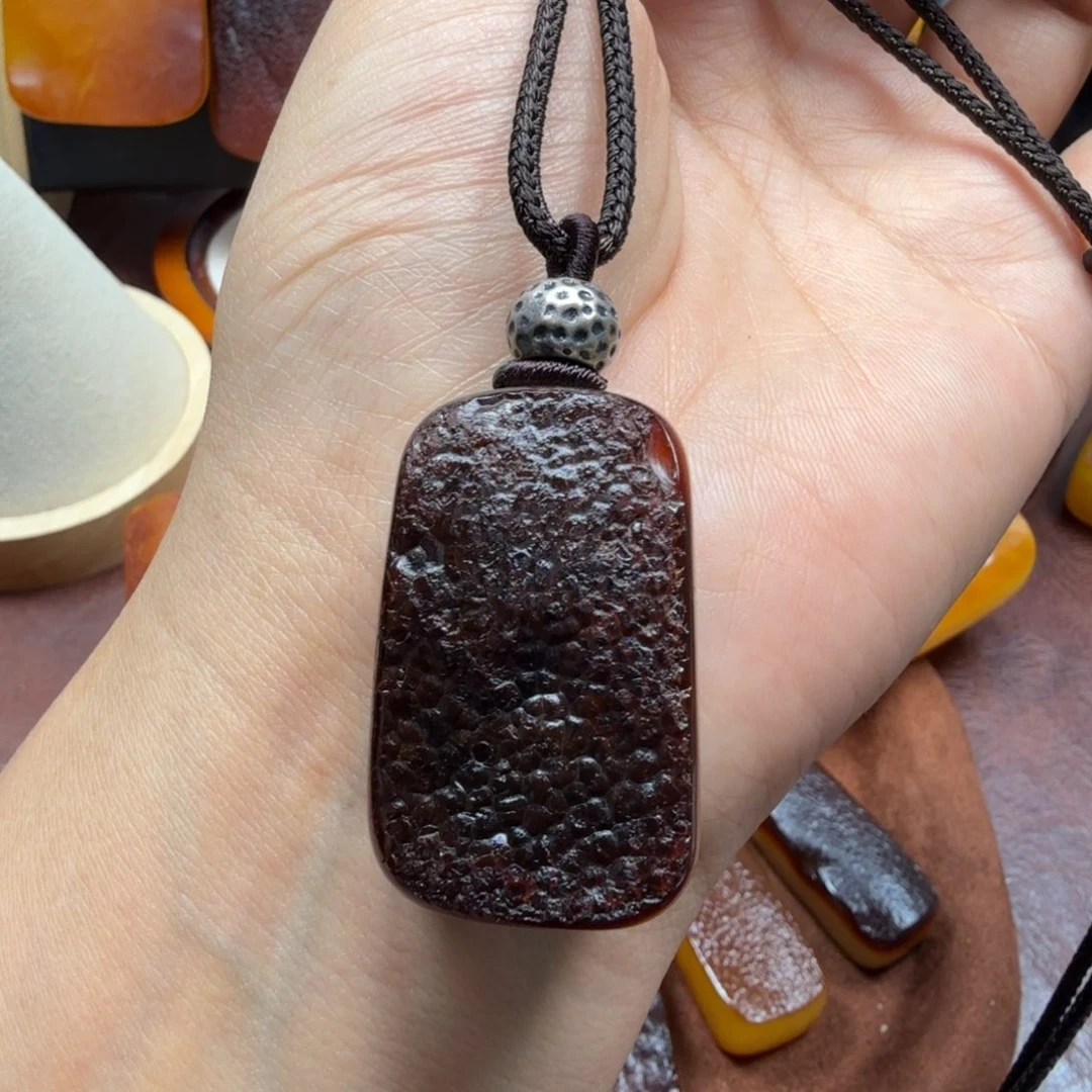 未镶嵌吊坠(赠链)琥珀