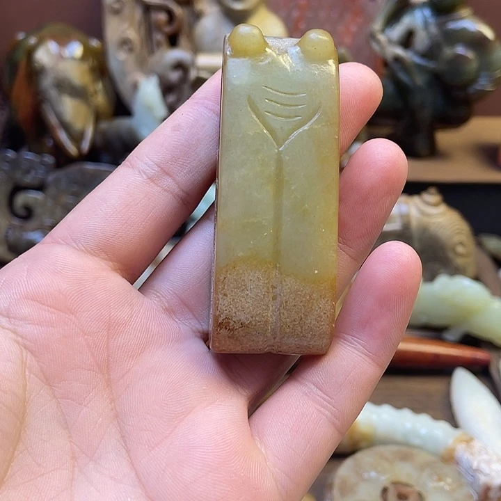 龙***哥和田玉（糖玉）未镶嵌挂件