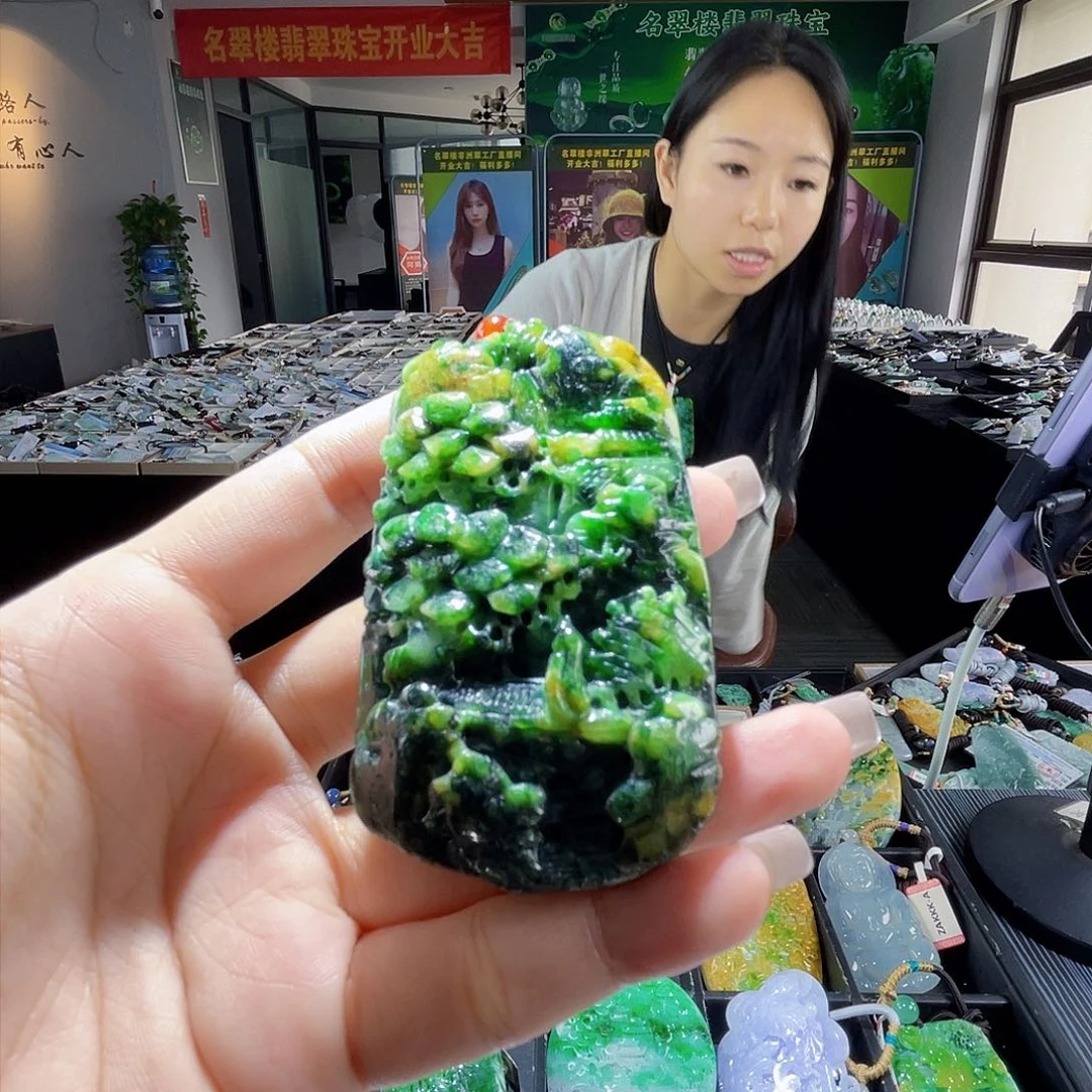 颈饰未镶嵌翡翠一
