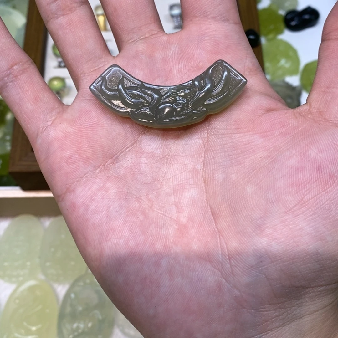 岫玉未镶嵌吊坠(不含链)