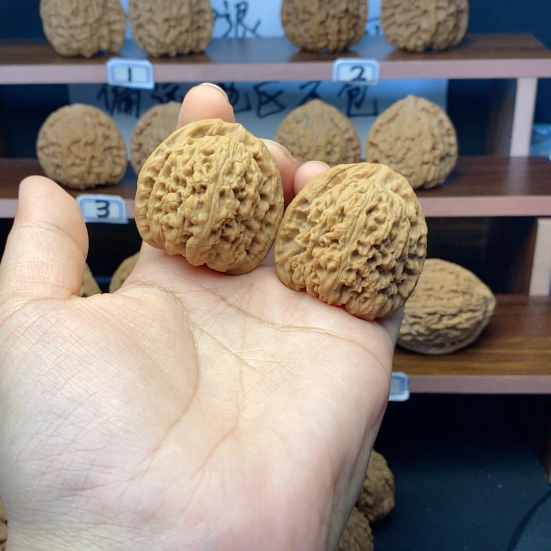 核桃把件起*者涿鹿南疆石核桃