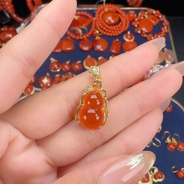南红玛瑙银S925镶嵌吊坠