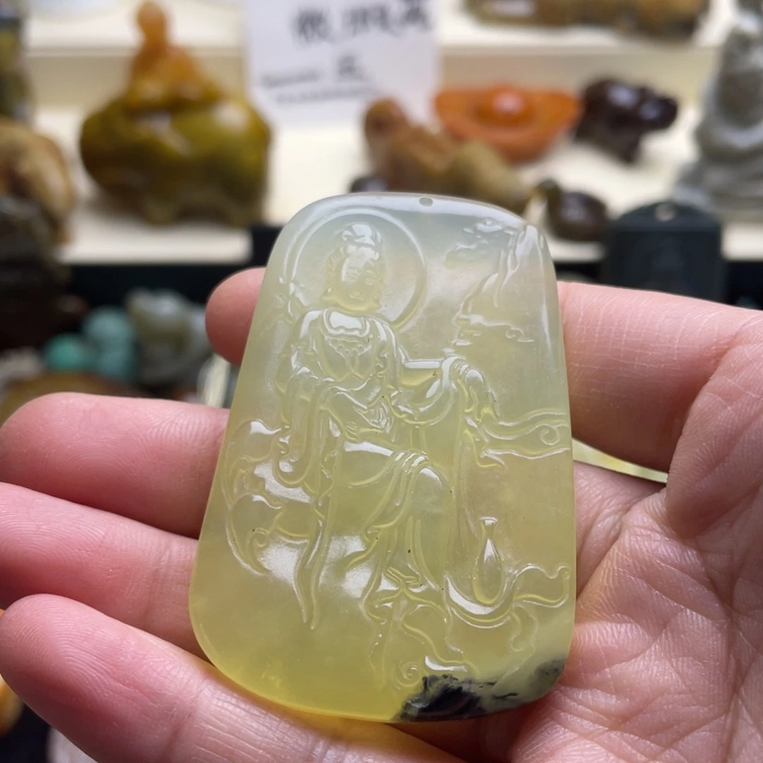 蛇纹石玉未镶嵌颈饰4