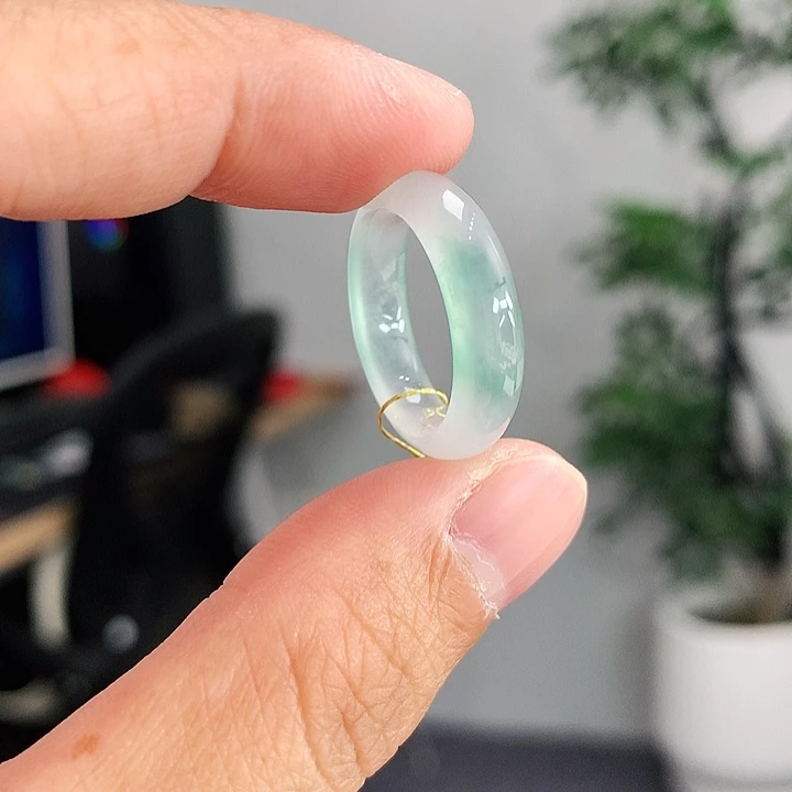 翡翠未镶嵌戒指10hao