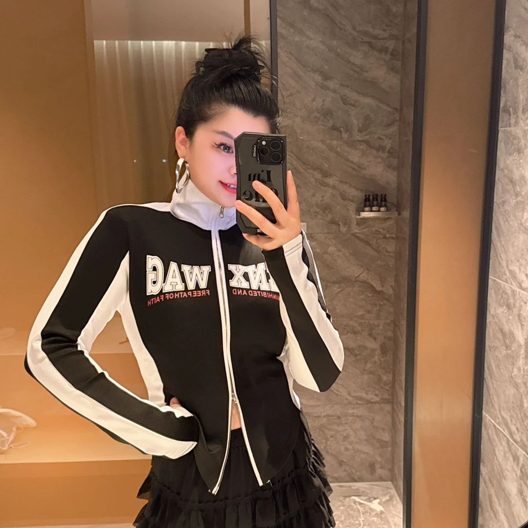 「鞠环环150斤显瘦穿搭推荐」拼接条百搭修身开衫休闲显瘦短外套春