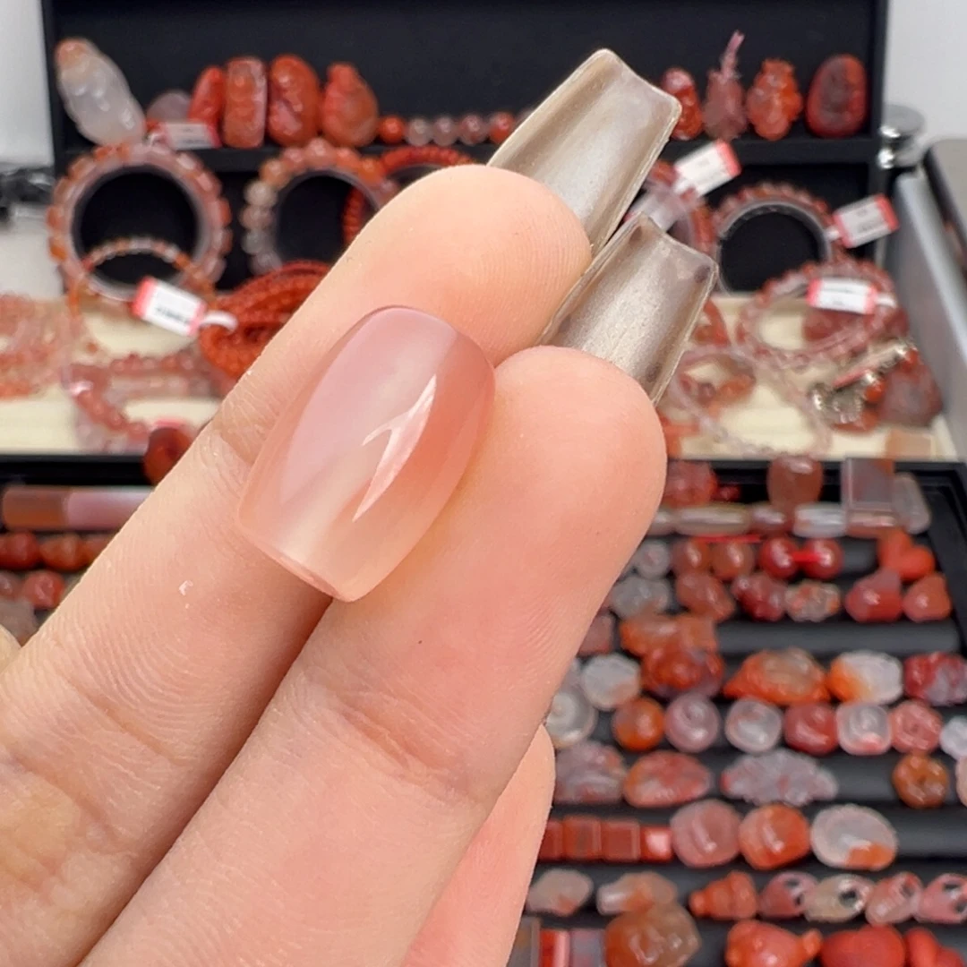 南红玛瑙未镶嵌颈饰桶珠