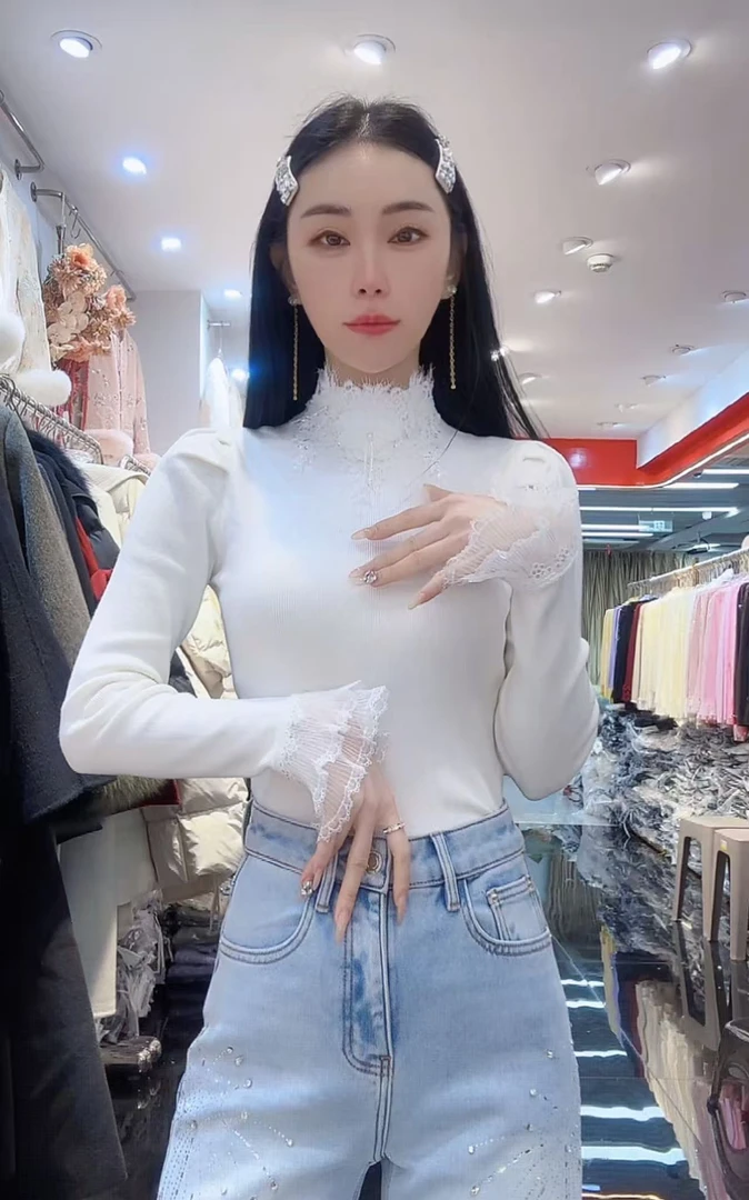 淑雅阁服饰  打底衫时尚女士宽松型半高领蕾丝背心上衣荷叶边1117