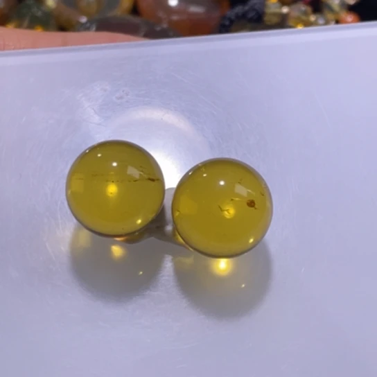 琥珀未镶嵌裸石单珠2个.15规格
