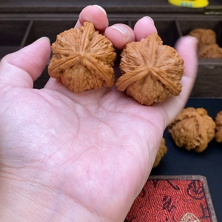 太****把件文玩核桃白奔