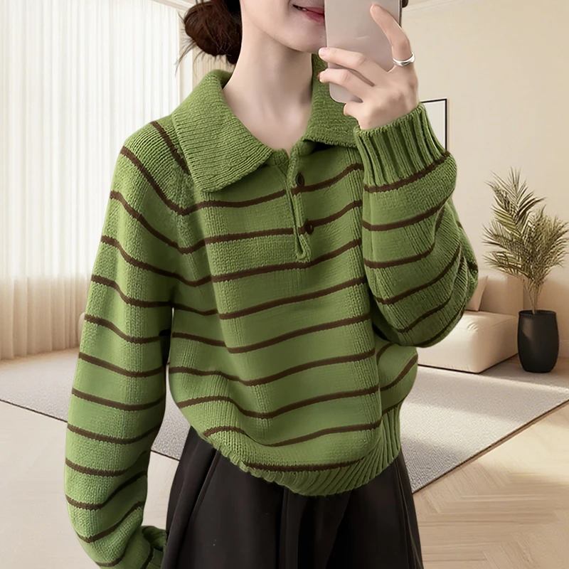 2025秋冬季淡人温柔高知穿搭复古绿色polo领条纹针织衫软糯糯毛衣