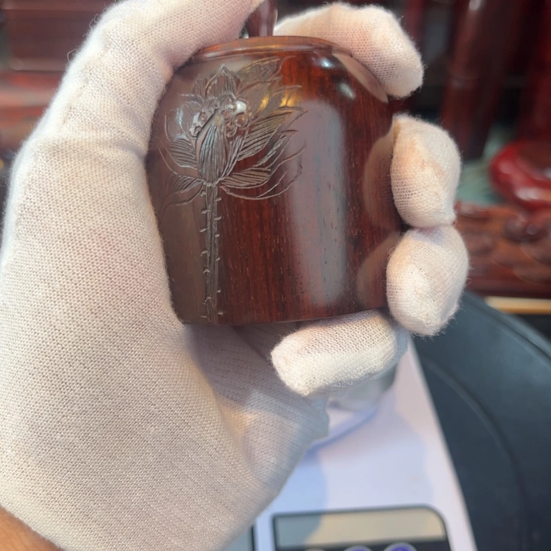 薄***派印度小叶紫檀手把件