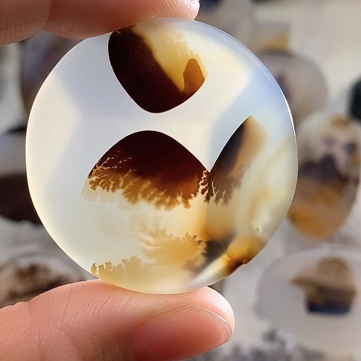 玛瑙/玉髓颈饰未镶嵌