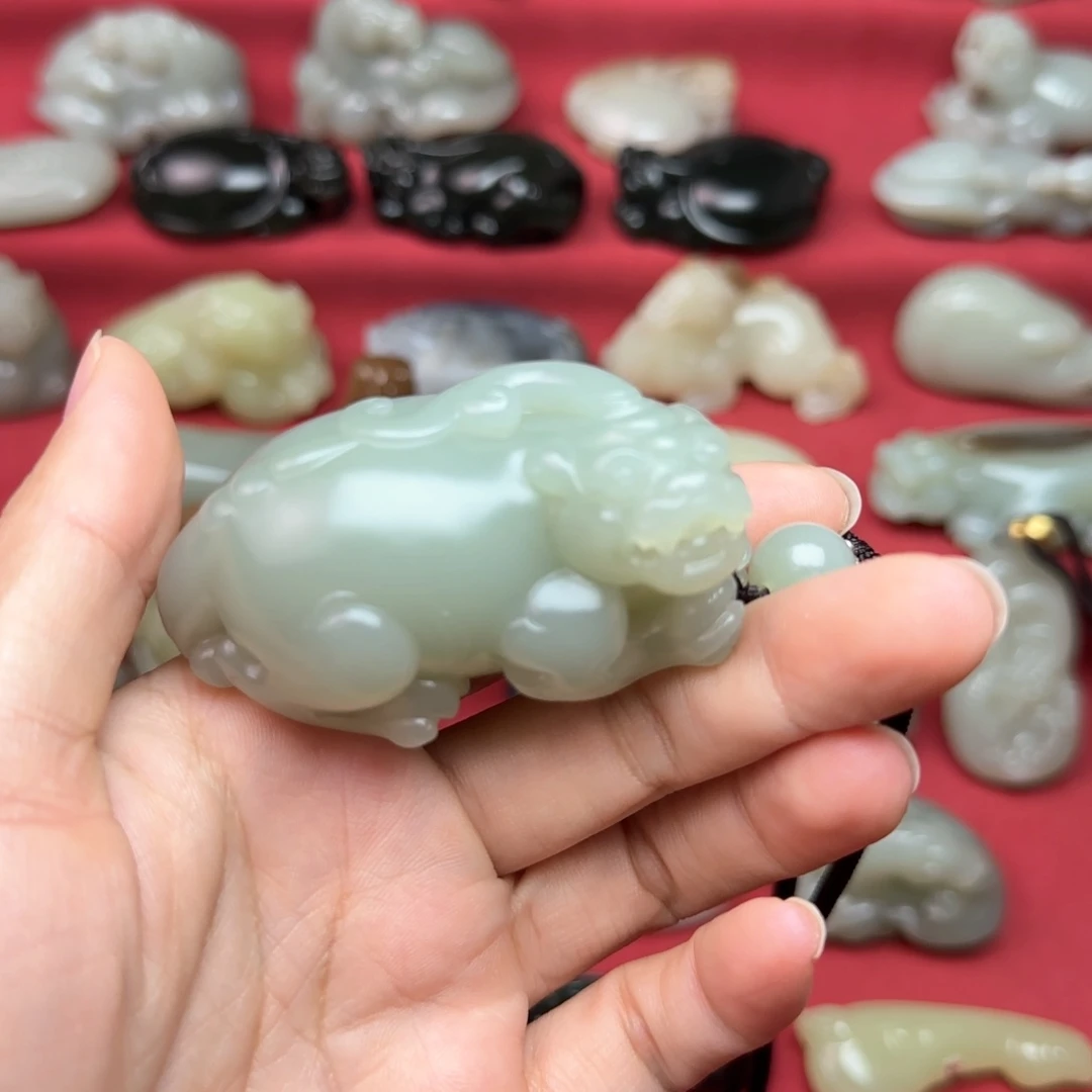 未镶嵌和田玉（糖玉）把件S****⬜