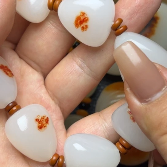 和田玉未镶嵌珠宝奇石