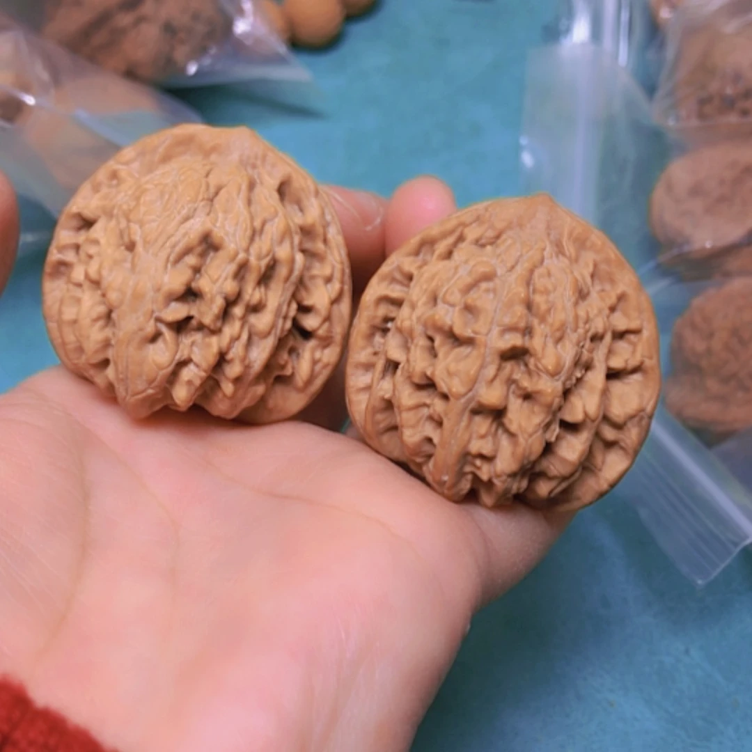 【闪购商品】摆件核桃41霞云岭修尖