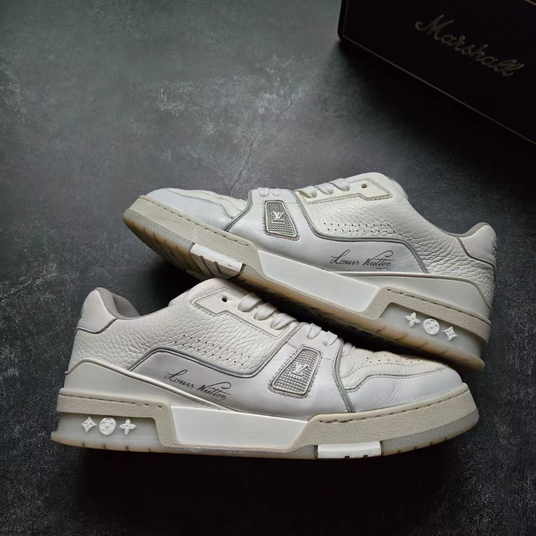 95新 LouisVuitton/路易威登 42.5码 TRAINER 白水泥 鞋