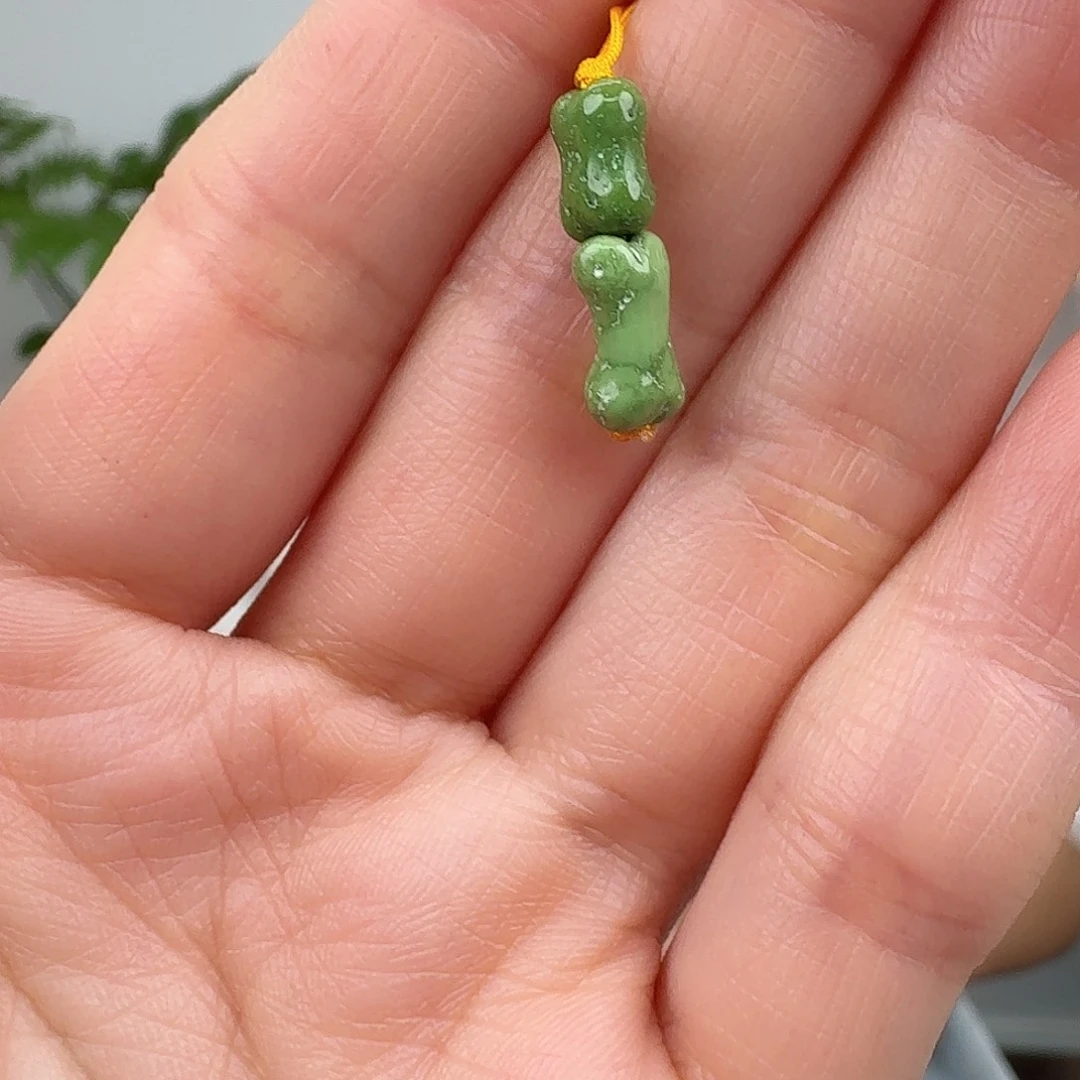 绿松石未镶嵌挂件