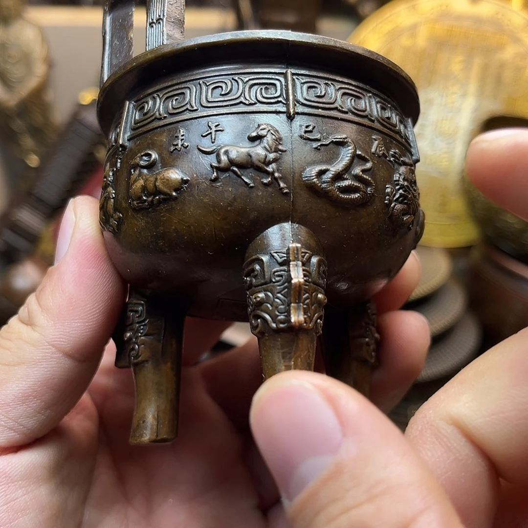 精美铜器工艺品等