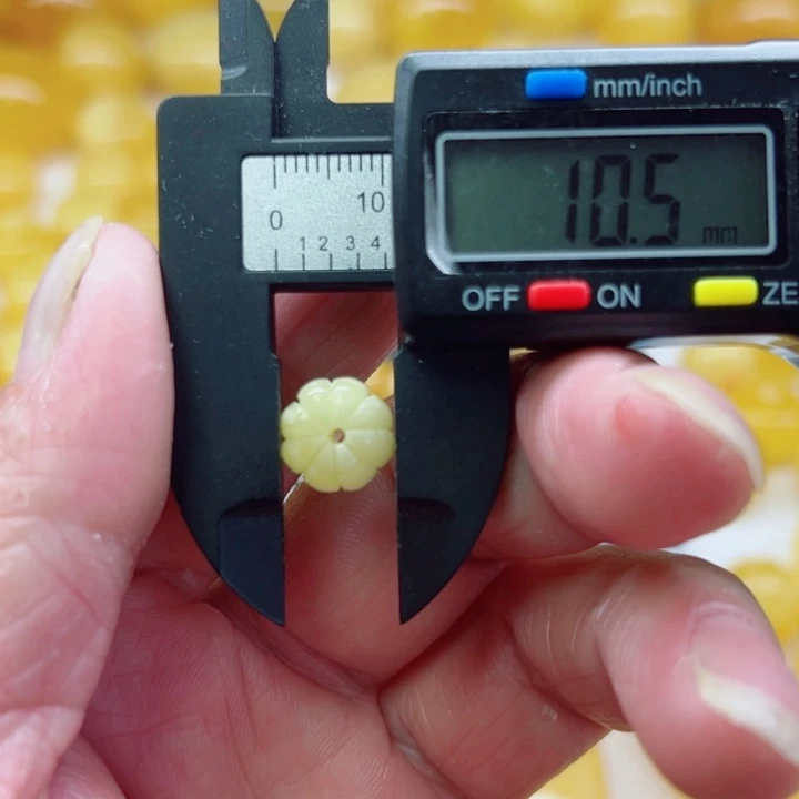 裸石琥珀（矿物珀）未镶嵌