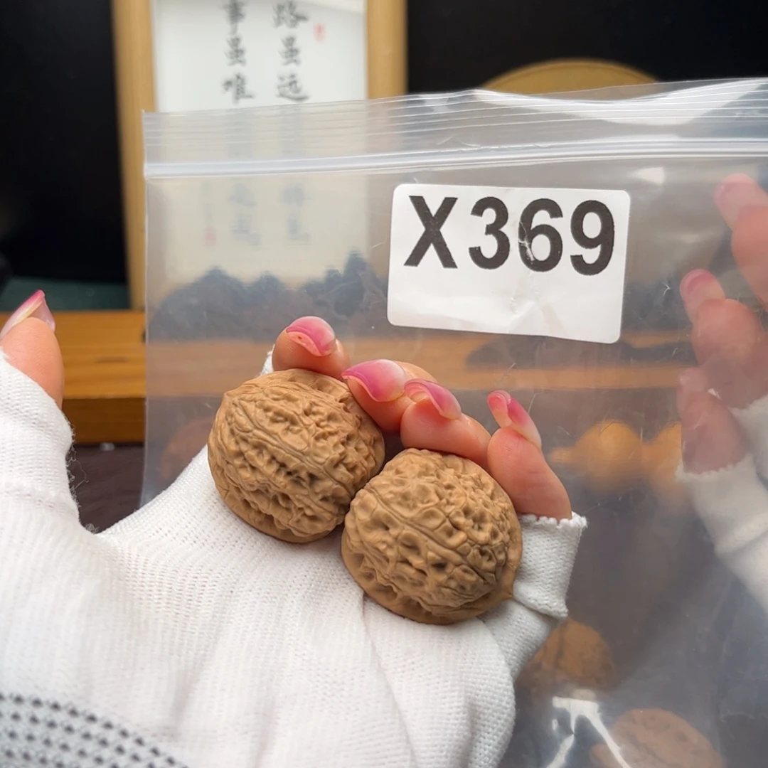 文玩核桃把件30左右凤胆x 369