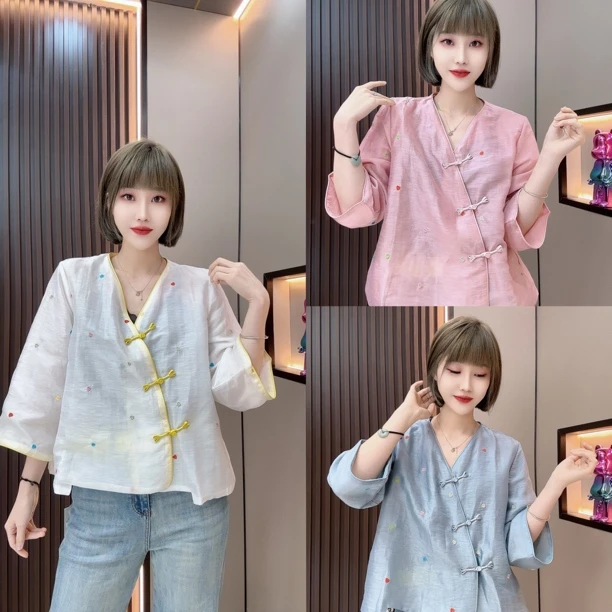 敏宝儿➕3952025夏季新款洋气提花拼接刺绣显瘦V领上衣