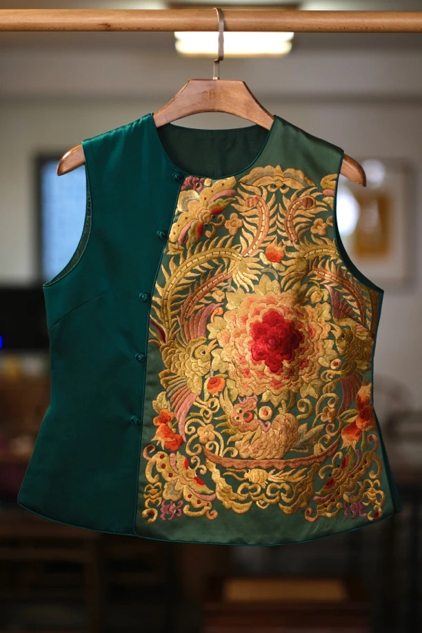 新中式绿色斜襟凤穿牡丹圆领马甲100/55