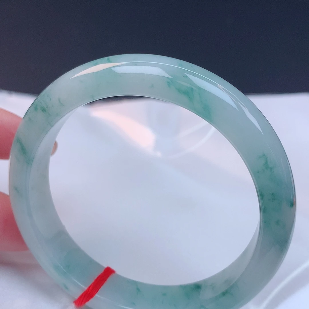 【闪购商品】未镶嵌手镯翡翠56+