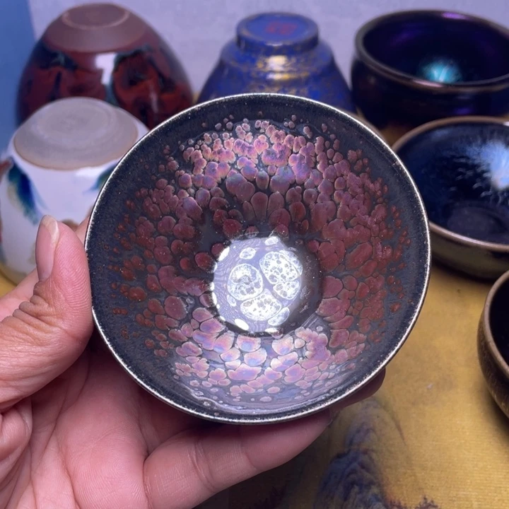 茶盏我是一位在工作和