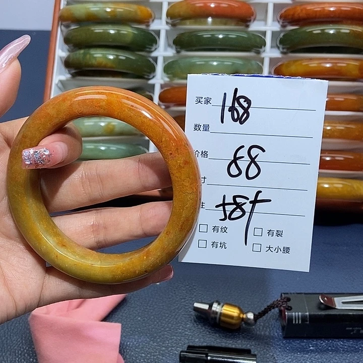 蛇纹石玉未镶嵌手镯幸**康