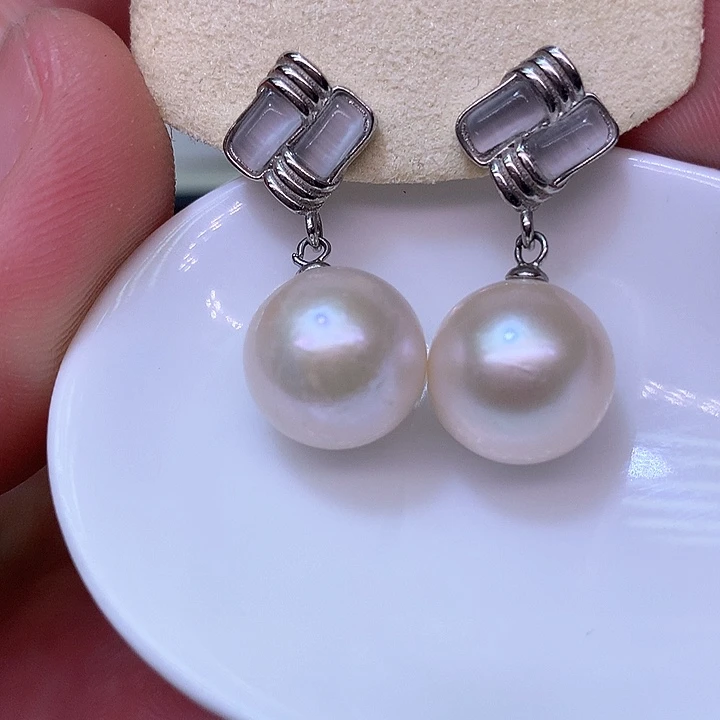 银S925镶嵌耳饰淡水珍珠