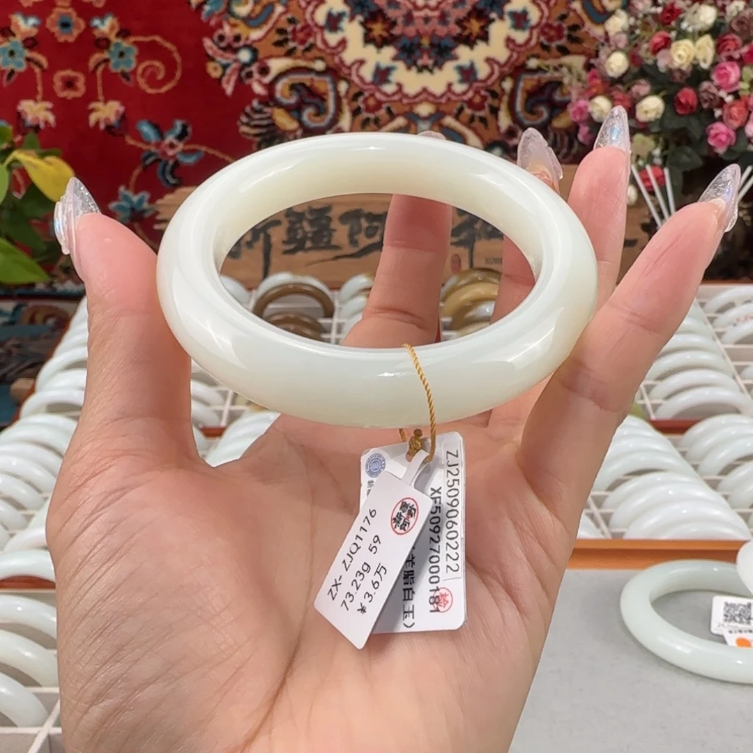 和田玉未镶嵌手镯羊脂白玉手镯59