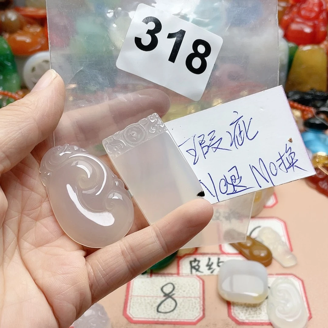 合金颈饰玛瑙/玉髓力*