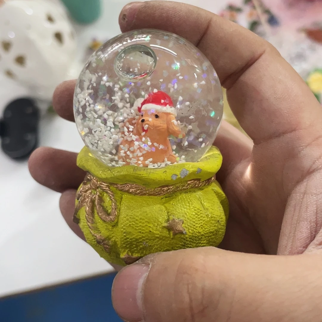 摆件猫**?微瑕。