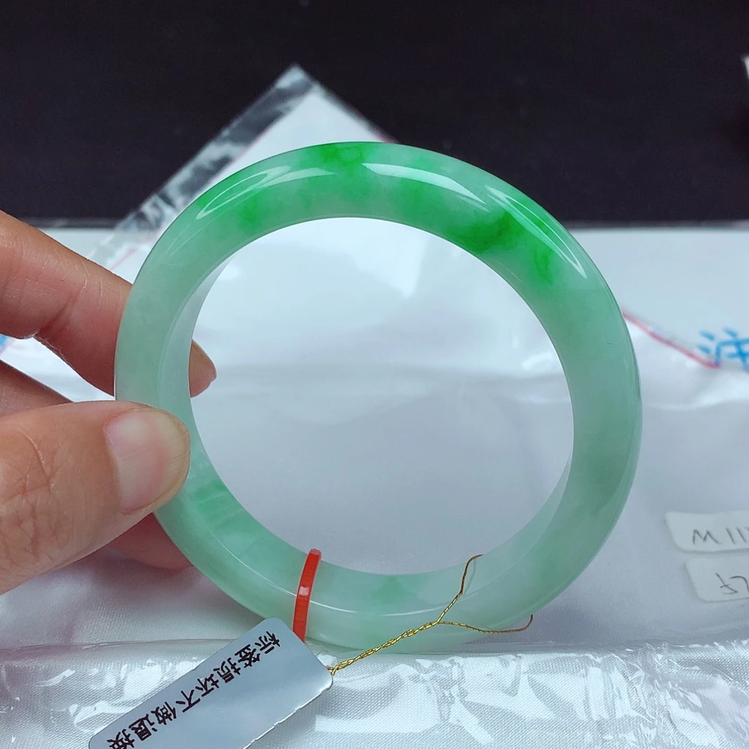 翡翠未镶嵌手镯57圈4774
